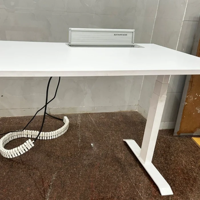 Used Kaidi USA Electric tables (5)